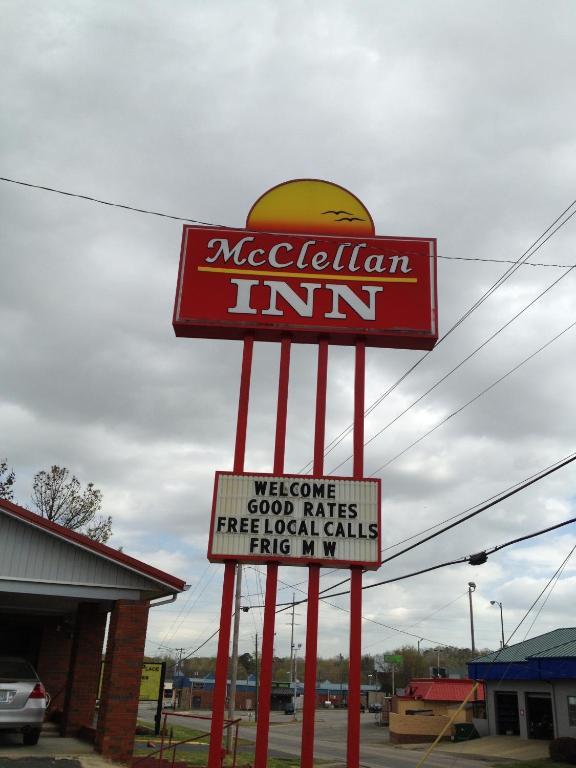 Mcclellan Inn Анистън Екстериор снимка